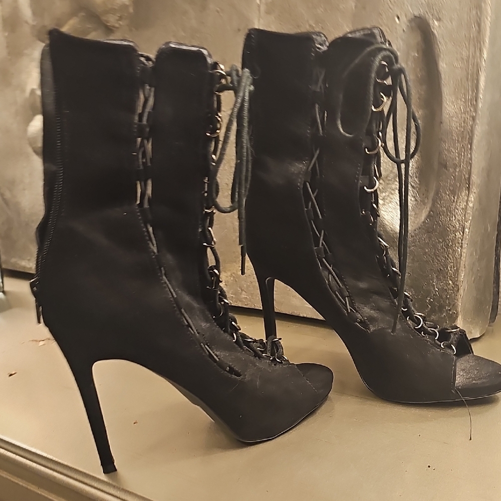 Elegant Black Lace-Up Stiletto Boots
